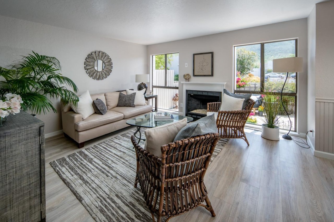 4000 Rio Road, #4