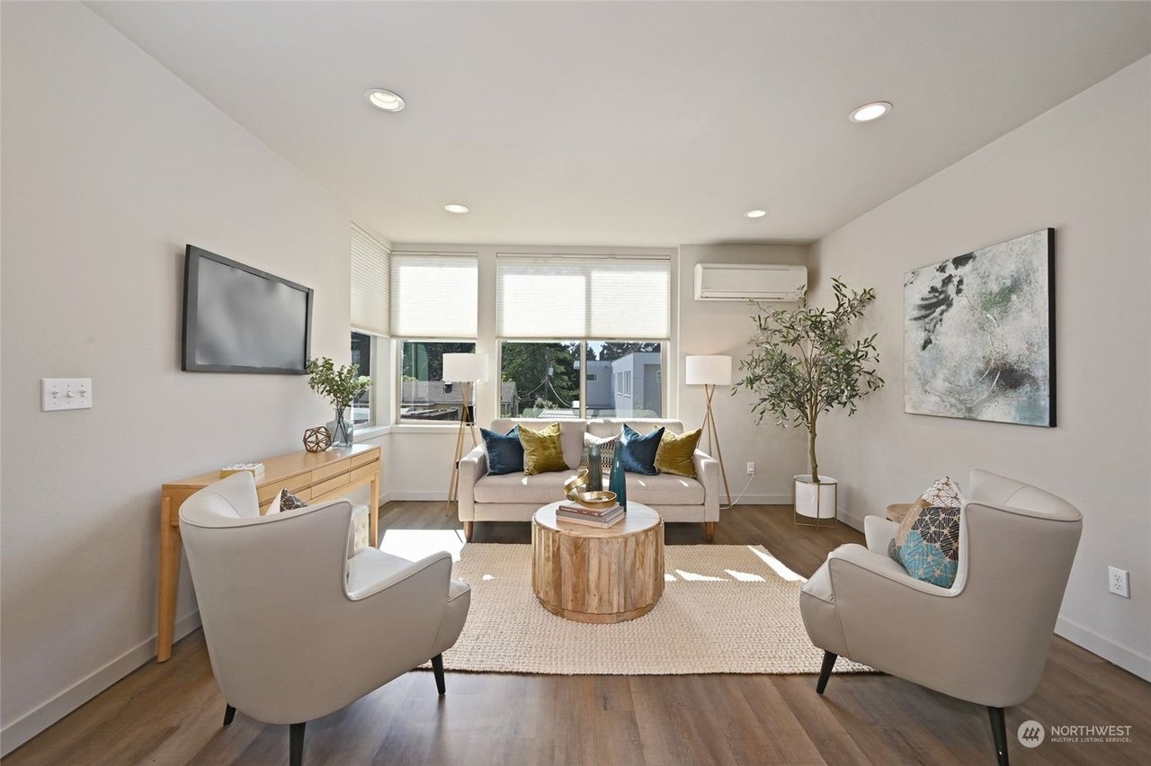 9407 35th Avenue SW Unit: B