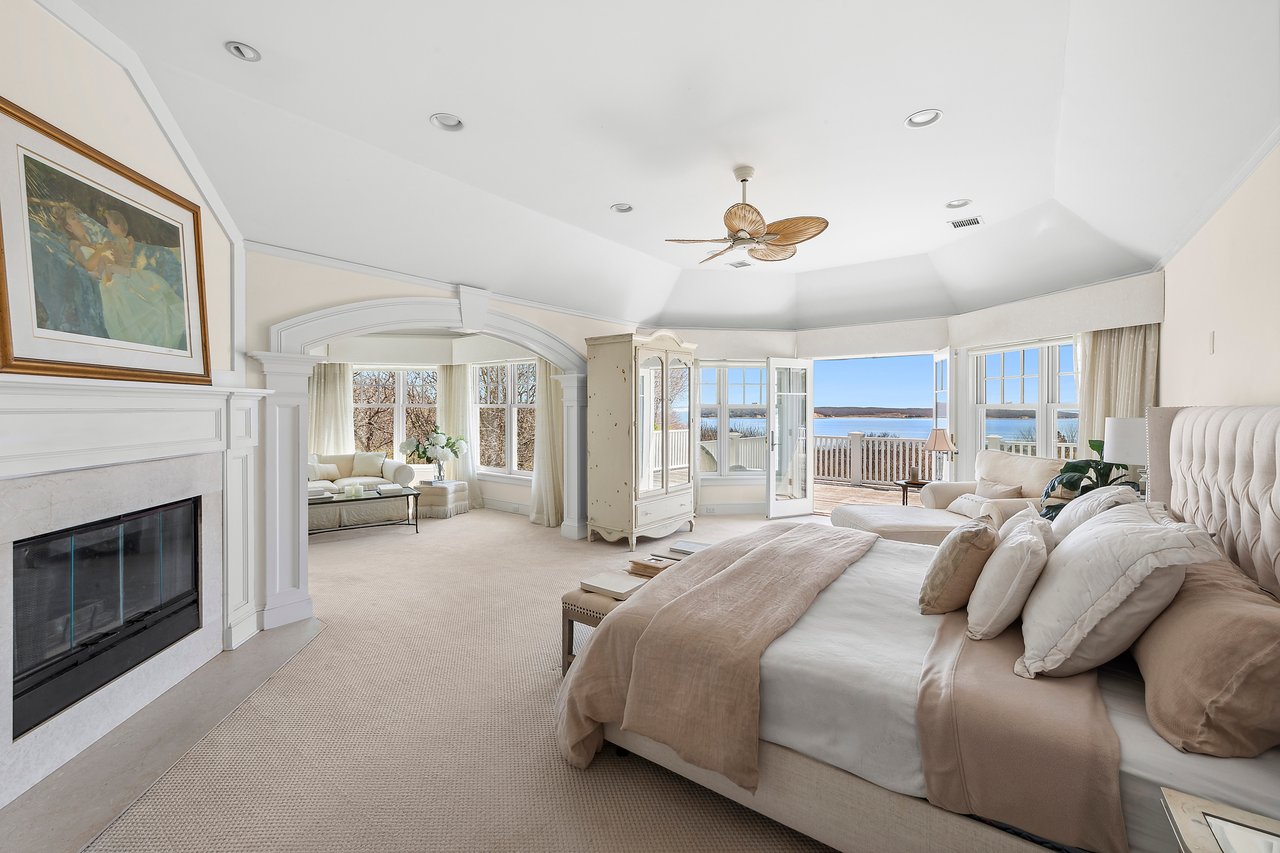 16 Beech Hollow Court