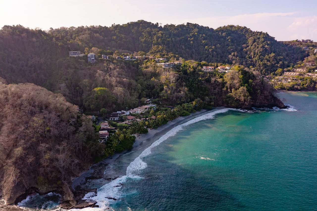 Beachfront Surf Villa, Jaco, Puntarenas