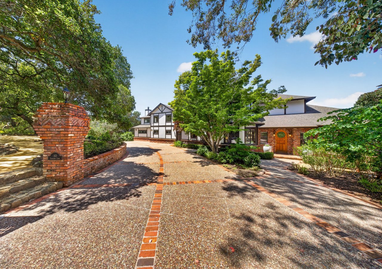 Expansive & Private Novato Estate
