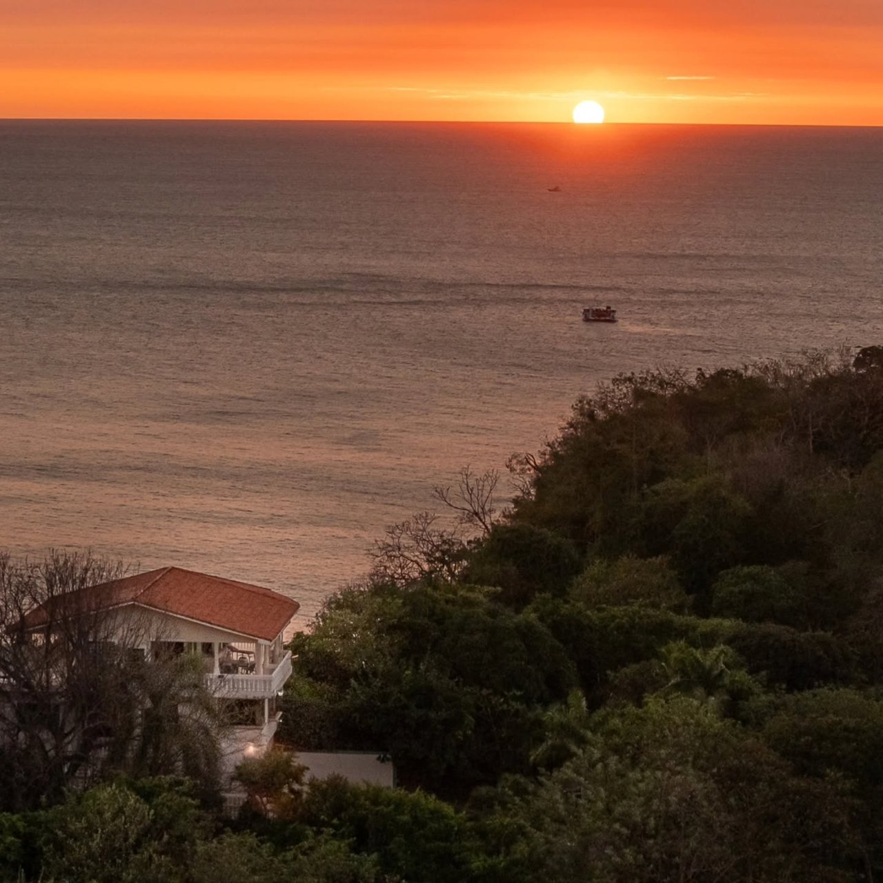 Casa Eterna | Rare Titled Oceanfront Estate in Flamingo Beach, Costa Rica
