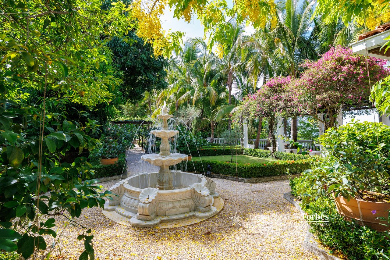 20361 - Villa Romántica | Mediterranean Mansion on 5.9 Hectares with Ocean Views