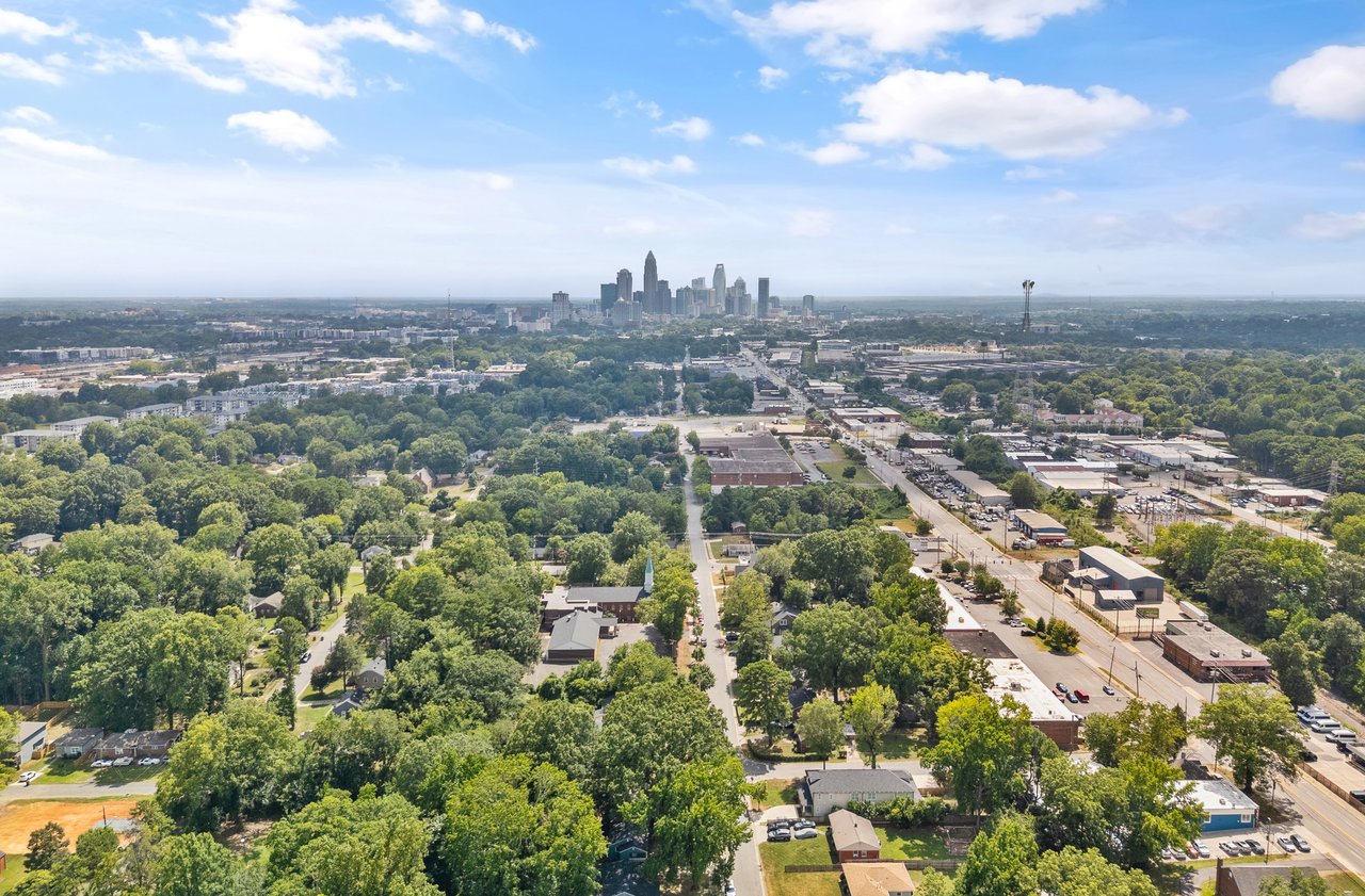 2746 Bancroft Street