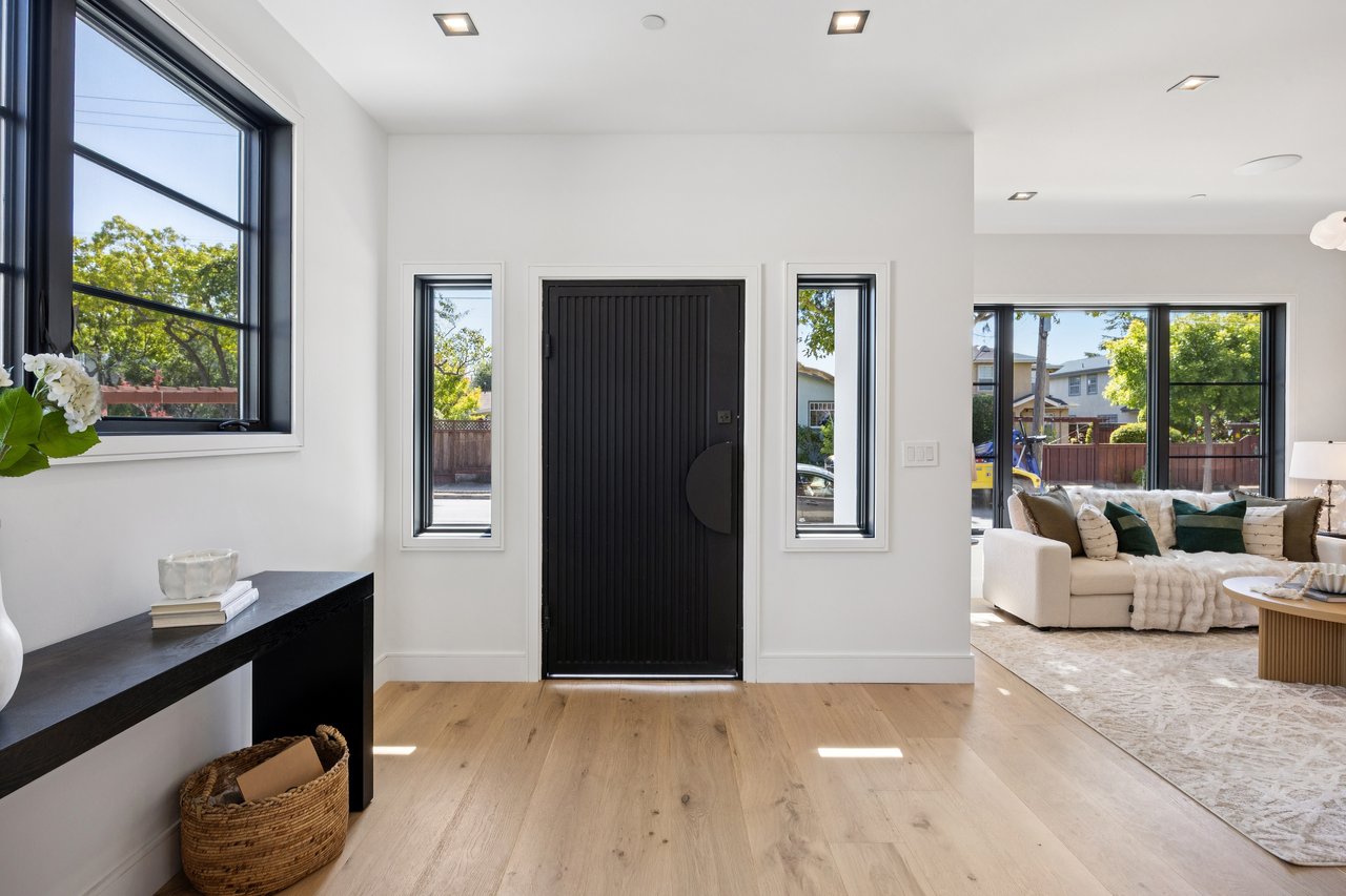 10 Channing Rd, Burlingame