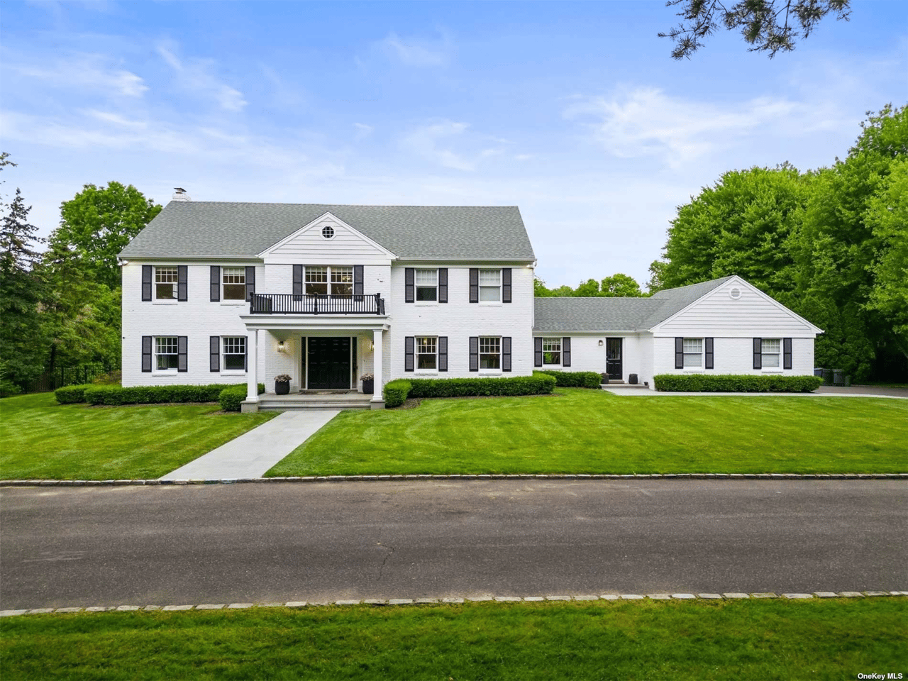16 Overbrooke Lane