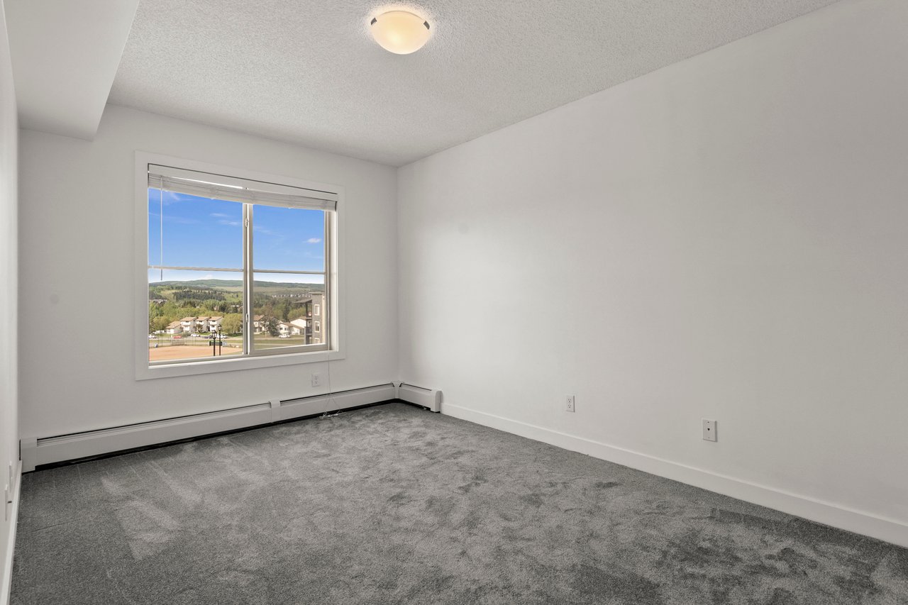 625 Glenbow Drive Unit: 1403