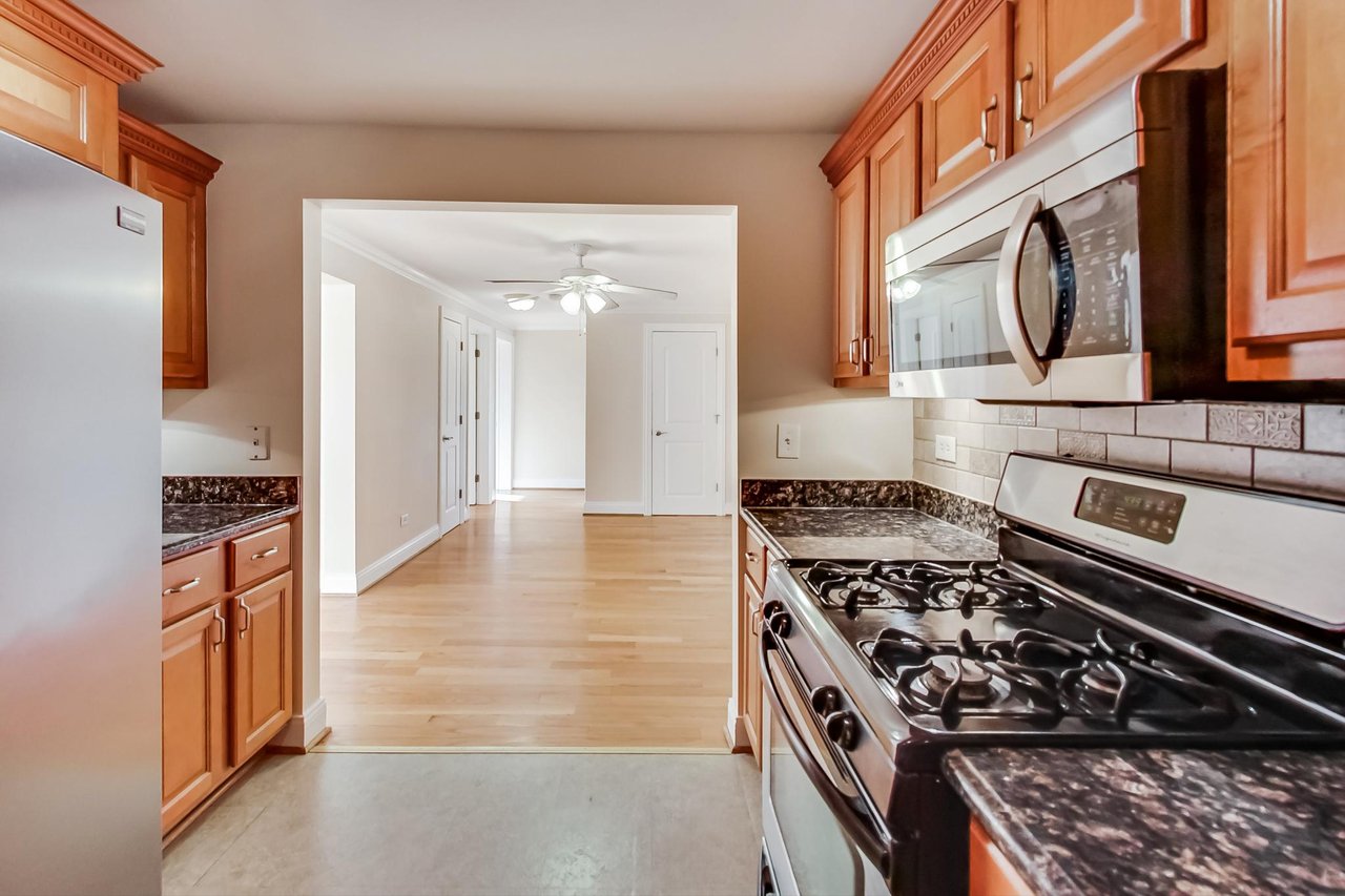6333 N Milwaukee Ave Unit 1G