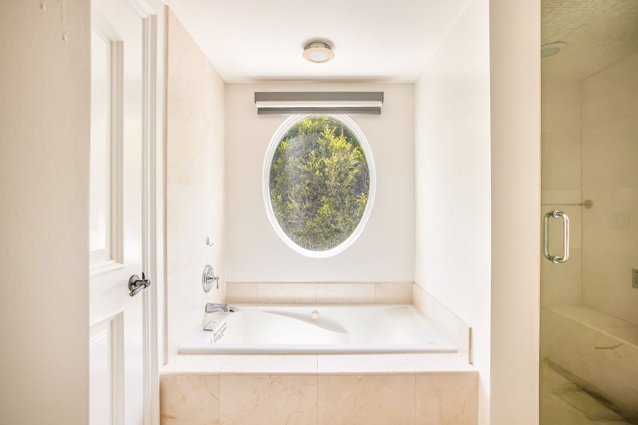 10914 Bellagio Rd