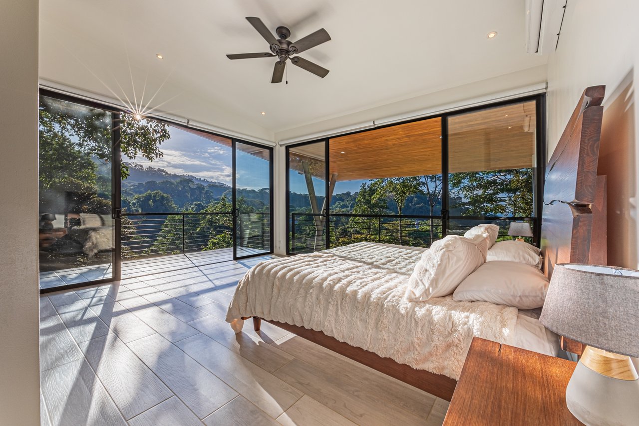 4 Bedroom Jungle Paradise with Ocean Views