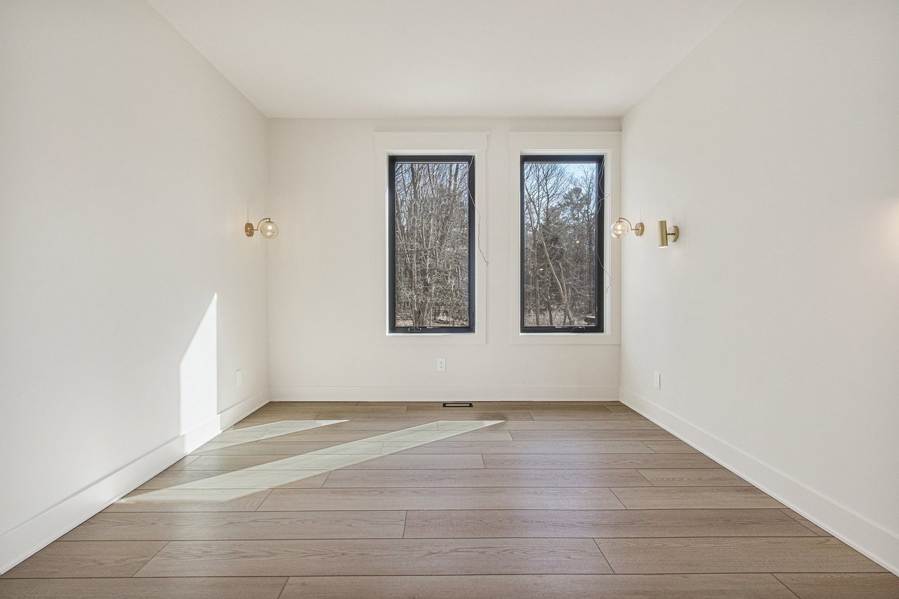 2578 2576, 2572 Lakeshore Drive