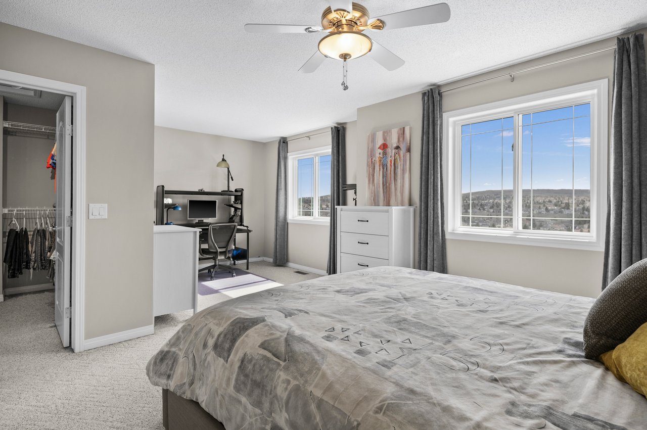 139 Country Hills Gardens NW