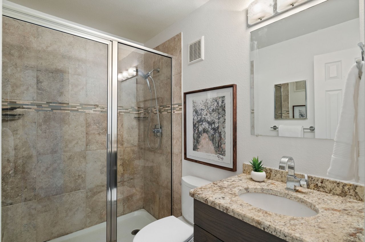 3025 Broadway Street Unit: 2