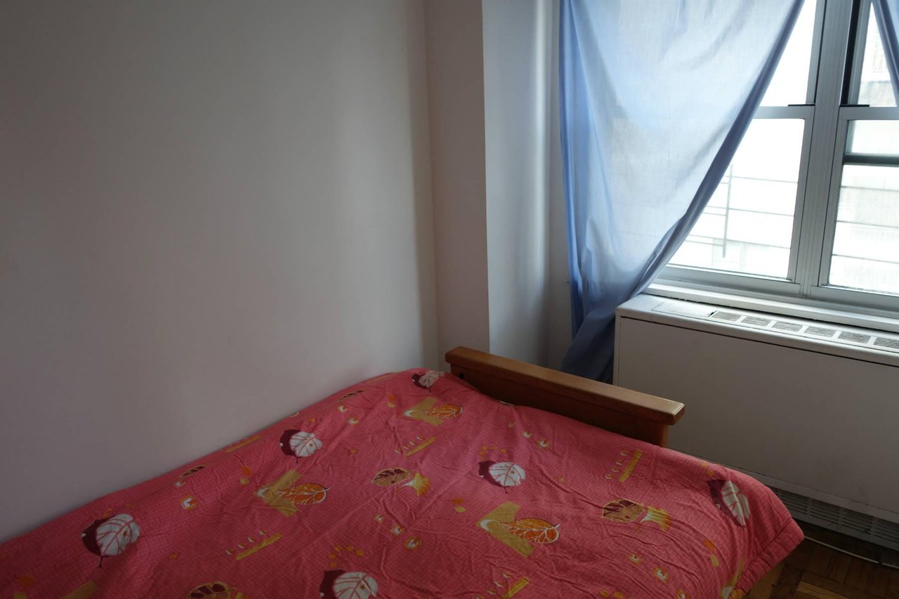 301 EAST 75 STREET #10F