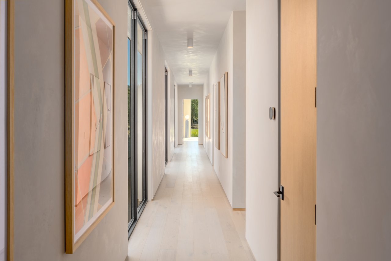 1608 Ridge Valley Road