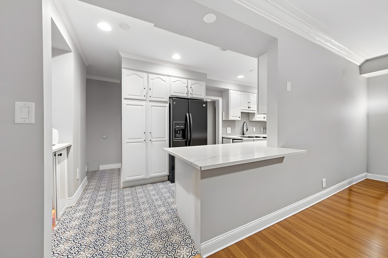 415 W Aldine Ave Unit 2A