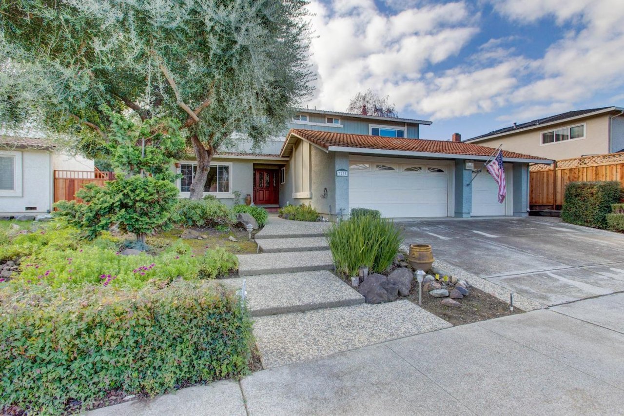7235 Yorktown Drive