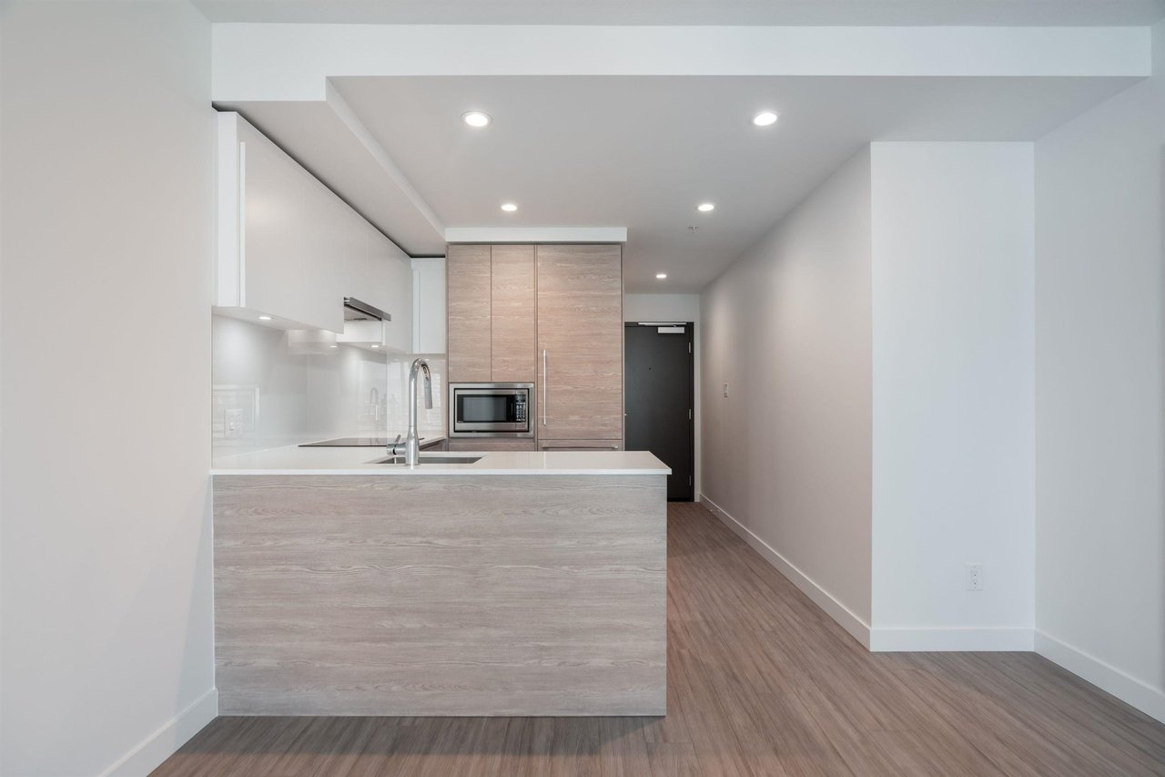 13655 Fraser Hwy, #2105
