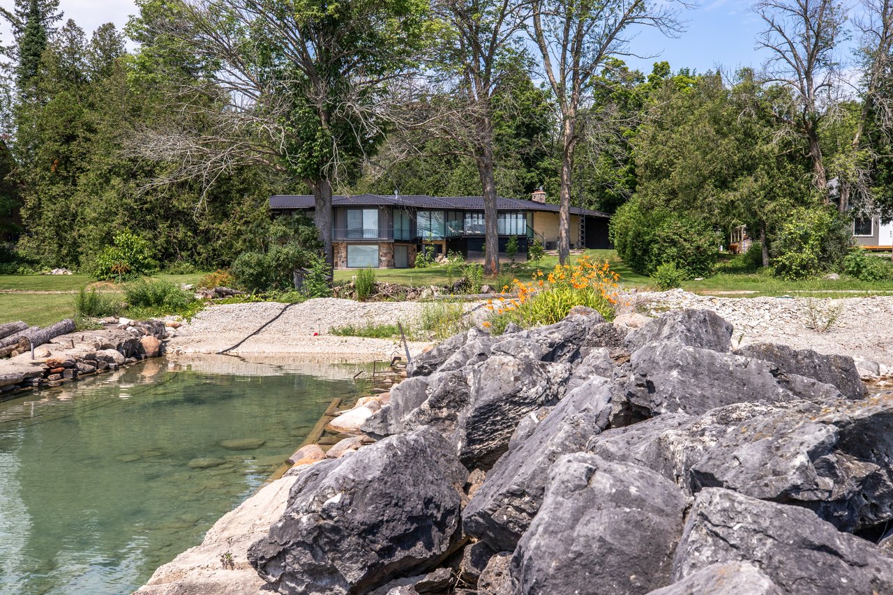 285 Balmy Beach Road