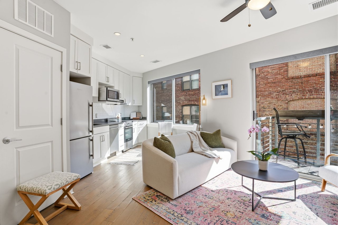 2550 17th st NW #305