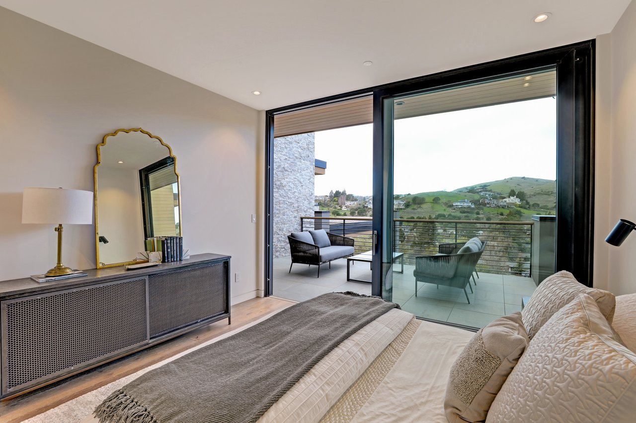 Modern Luxury - Completed in 2020