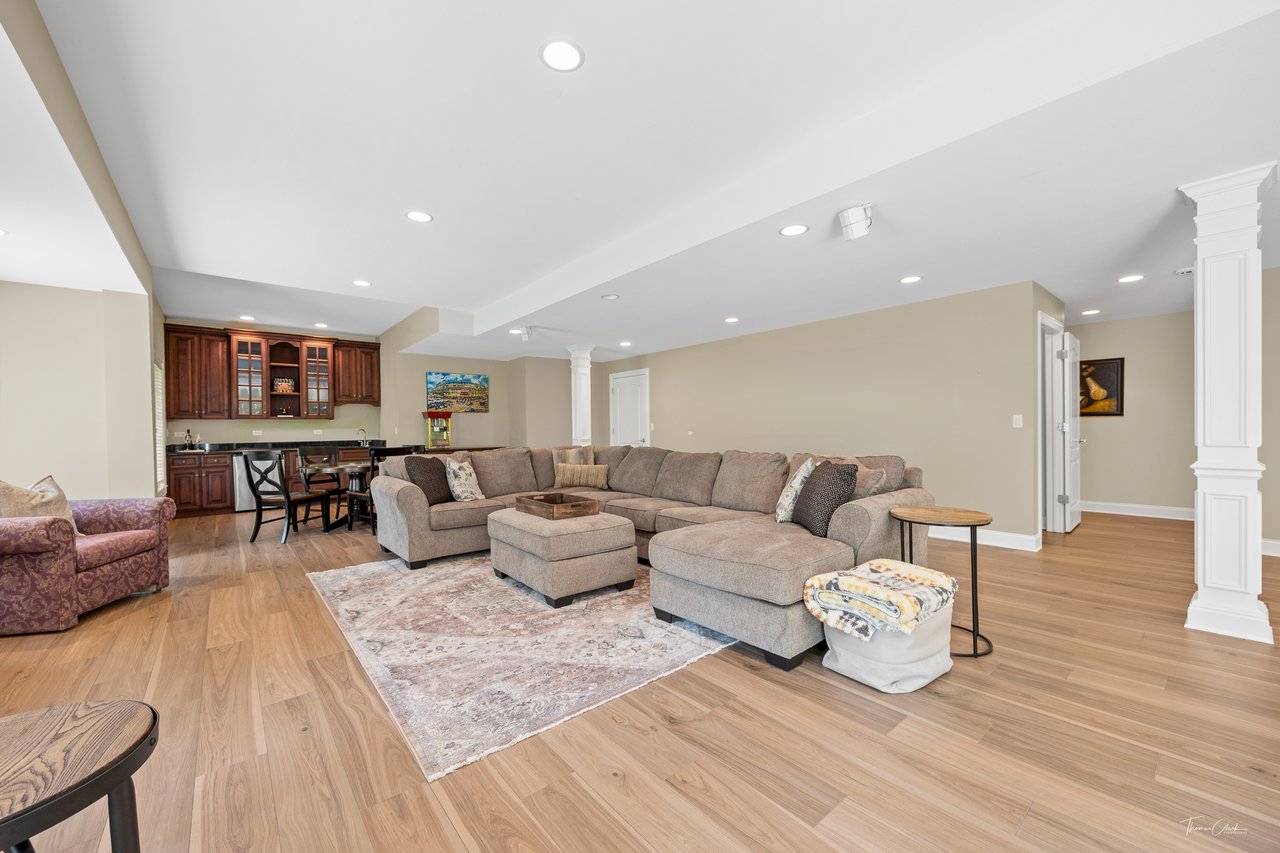 Luxury Home in Lisle