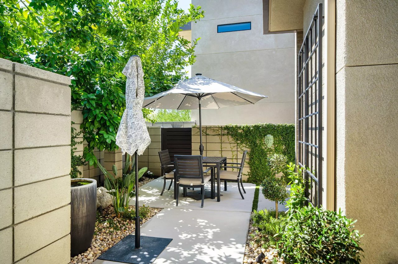 281 S Hermosa Drive 