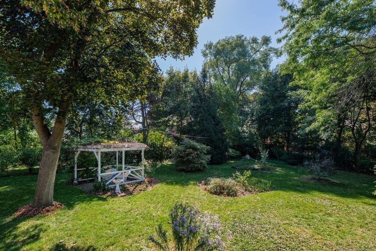 Half Acre in Lorne Park