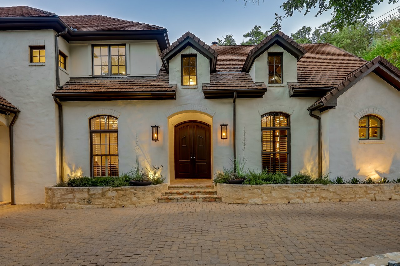 2 Inwood CV
