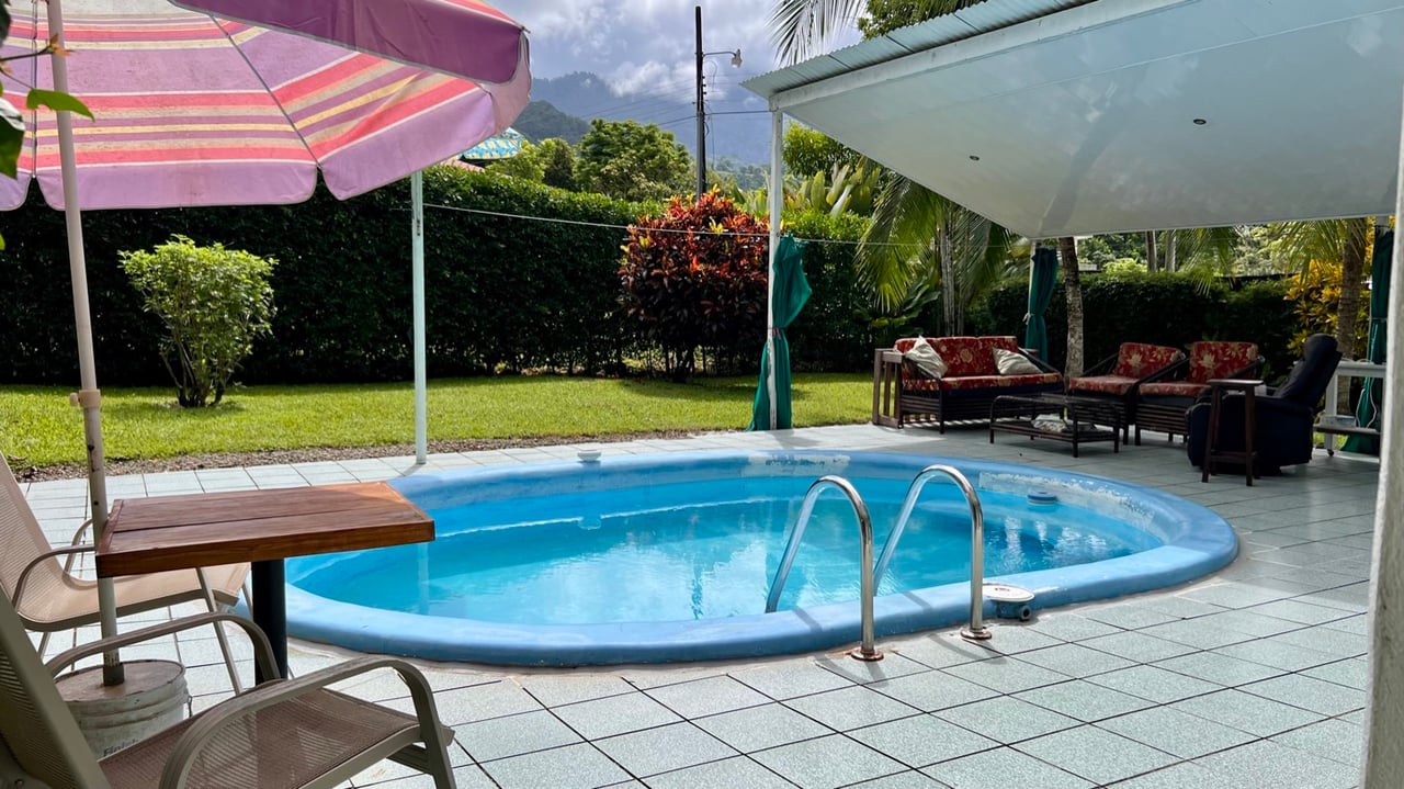 Home, 2 Rental Cabinas & Expansion Potential in Ojochal