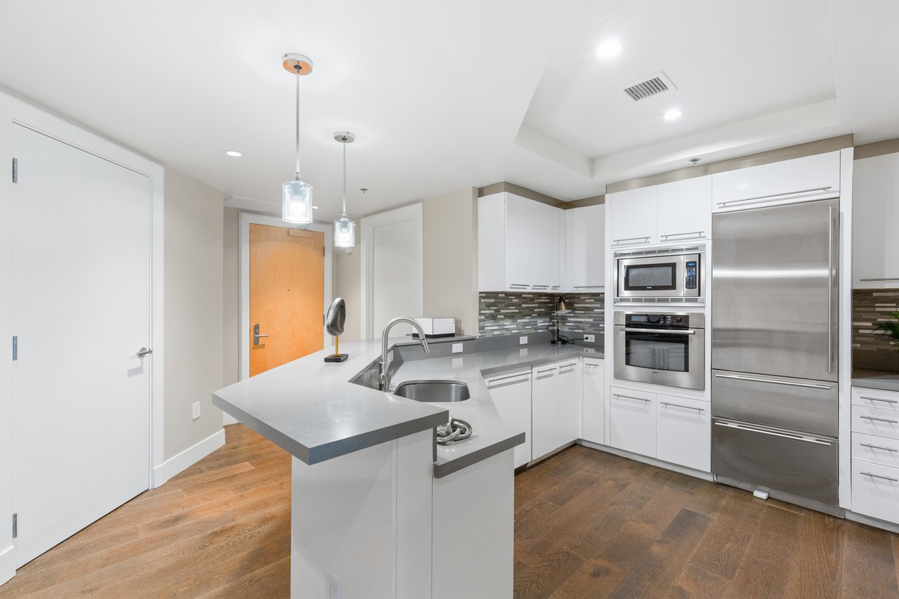 2700 Las Vegas Boulevard 2303