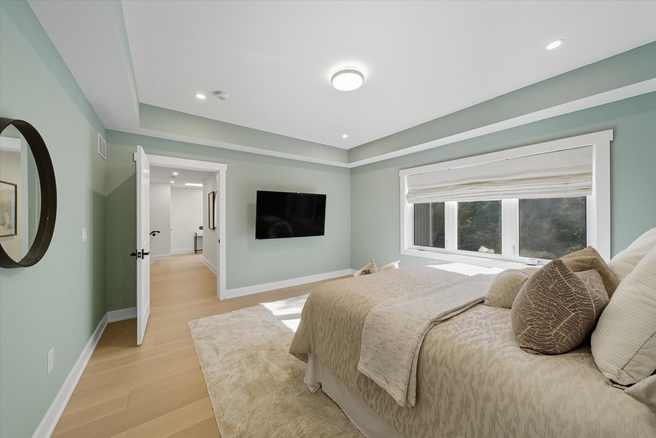 11 Avondale Cres 