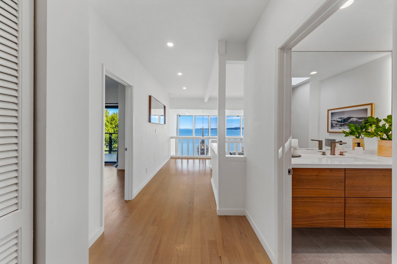 Gated View Residence on the Water