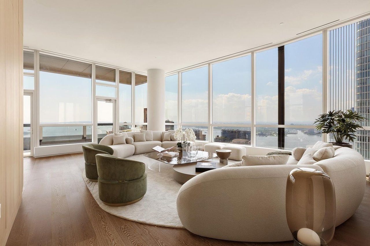 77 Greenwich St #PH