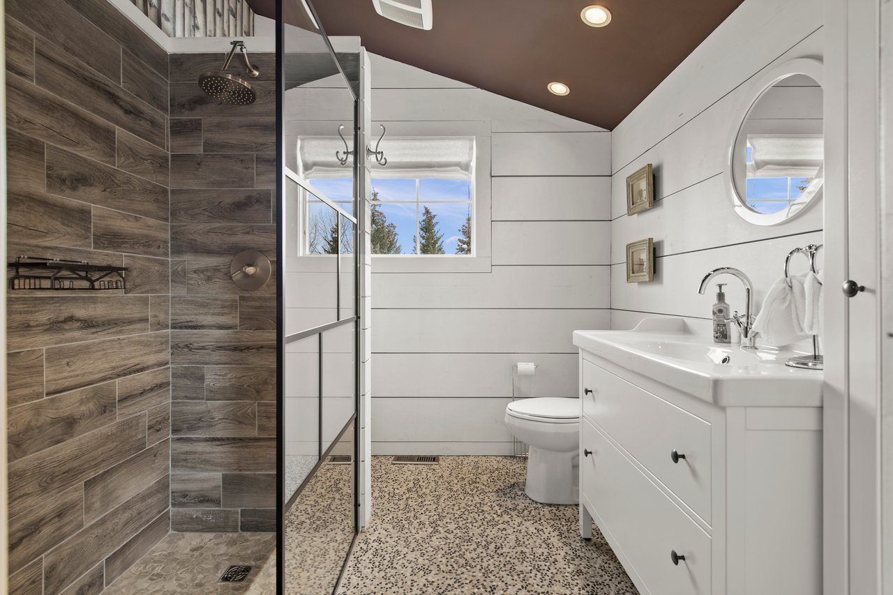 19 Bearspaw Summit Rise