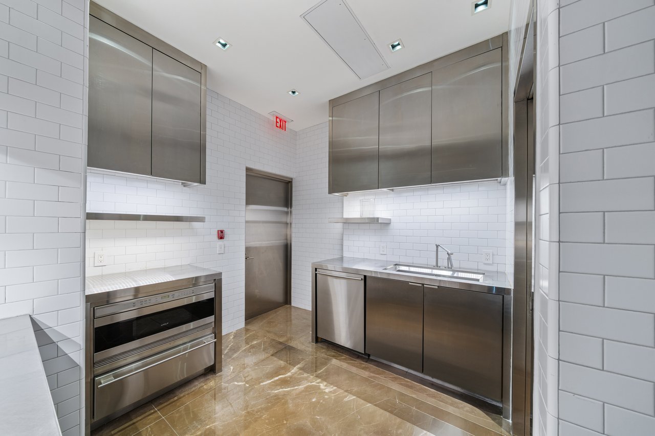 Apogee Penthouse