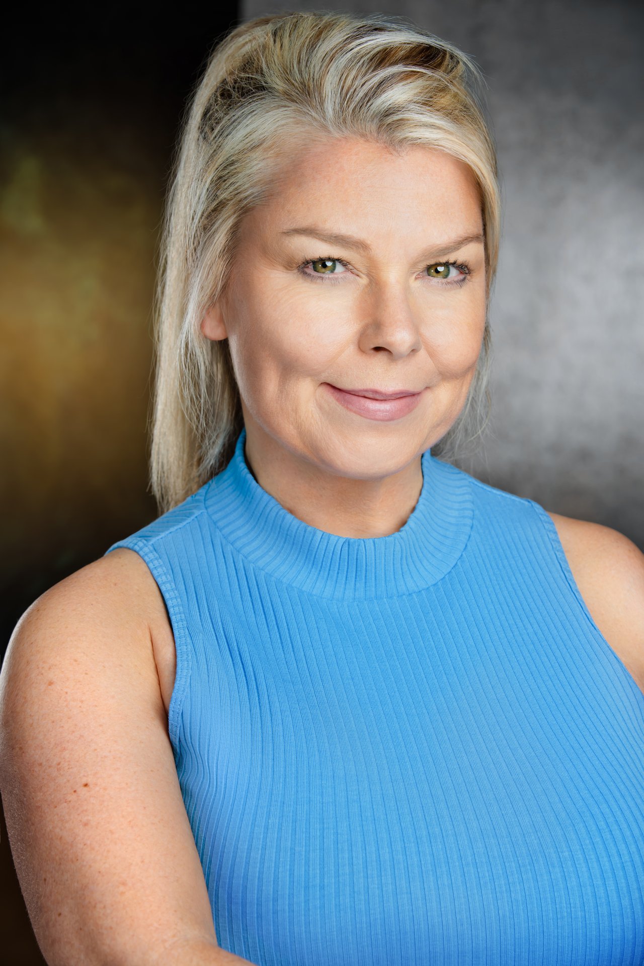 Lori Morrissey Encino, CA Real Estate Agent Headshot