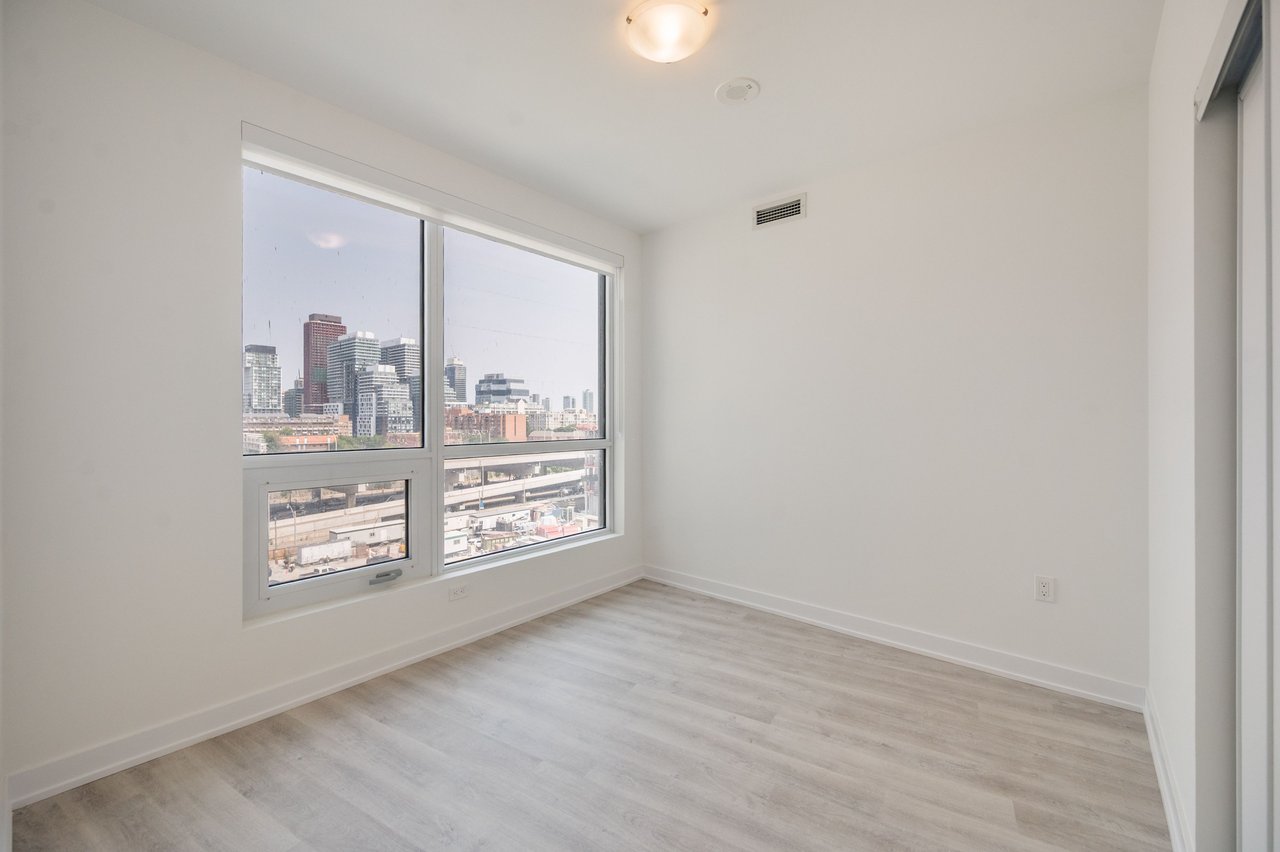 15 Richardson Street Unit: 729