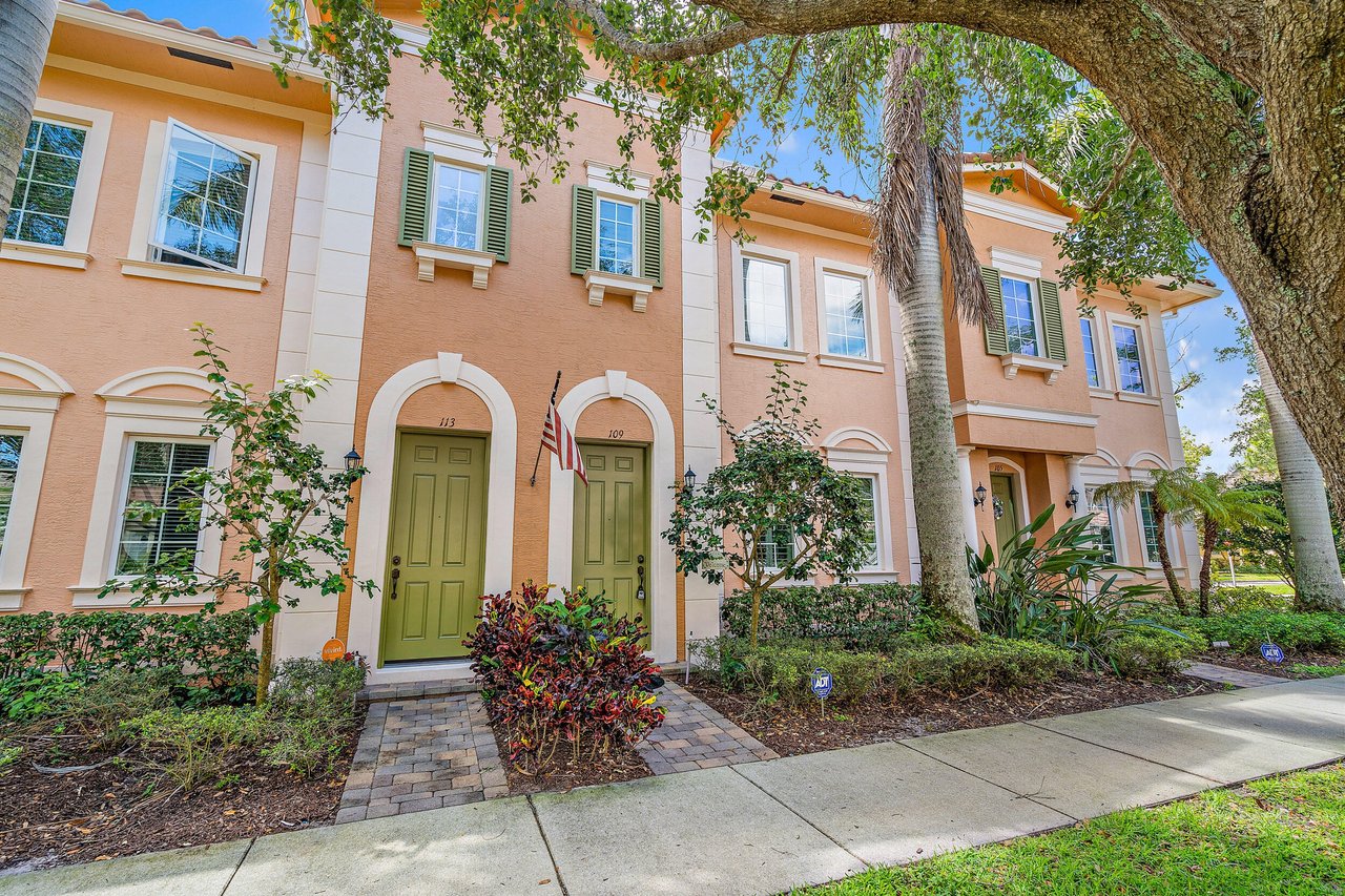 109 Glencullen Cir