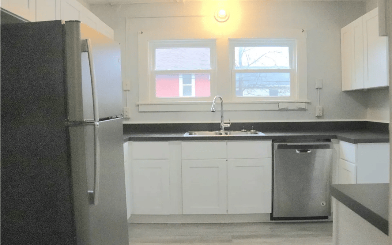 408-12 Hillview Pl