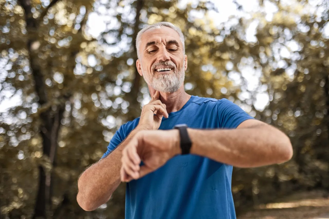 Your Resting Heart Rate Can Tell You A Lot About Your Health. Here’s What Your Pulse Should Be At Every Age