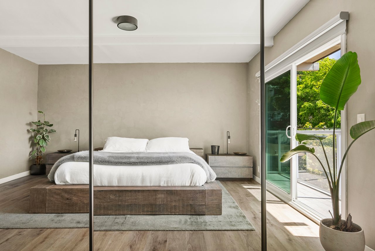 8460 Franklin Ave, hollywood hills