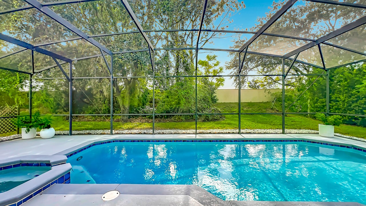 Orlando Vista Lakes 5-Bedroom 4-Bathroom Home and Lifestyle