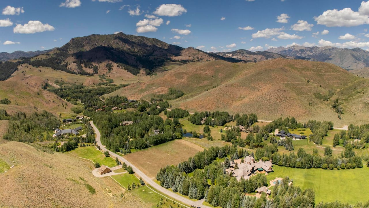 115 Lake Creek Meadows Rd 