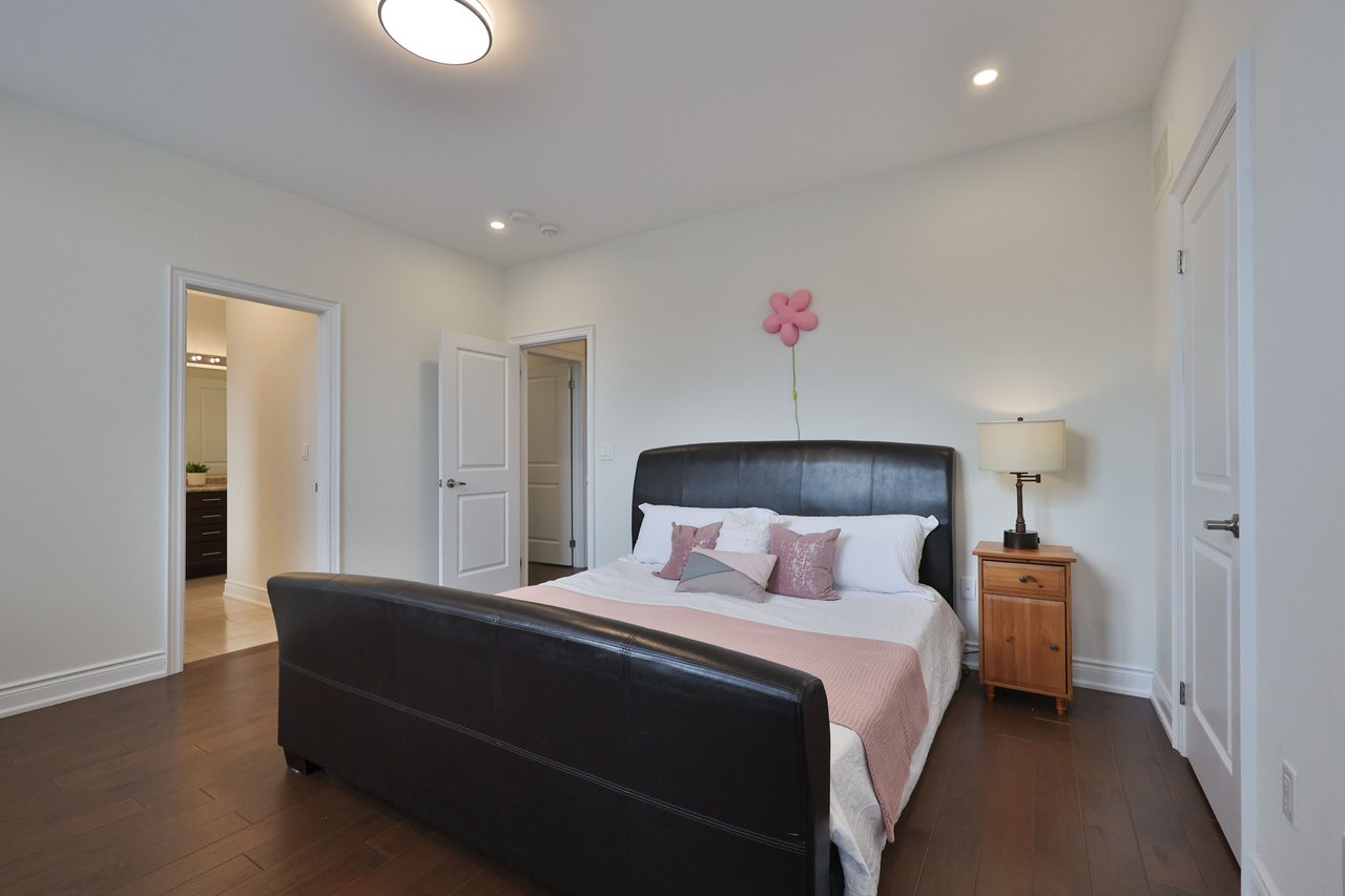 3191 Daniel Way, Oakville