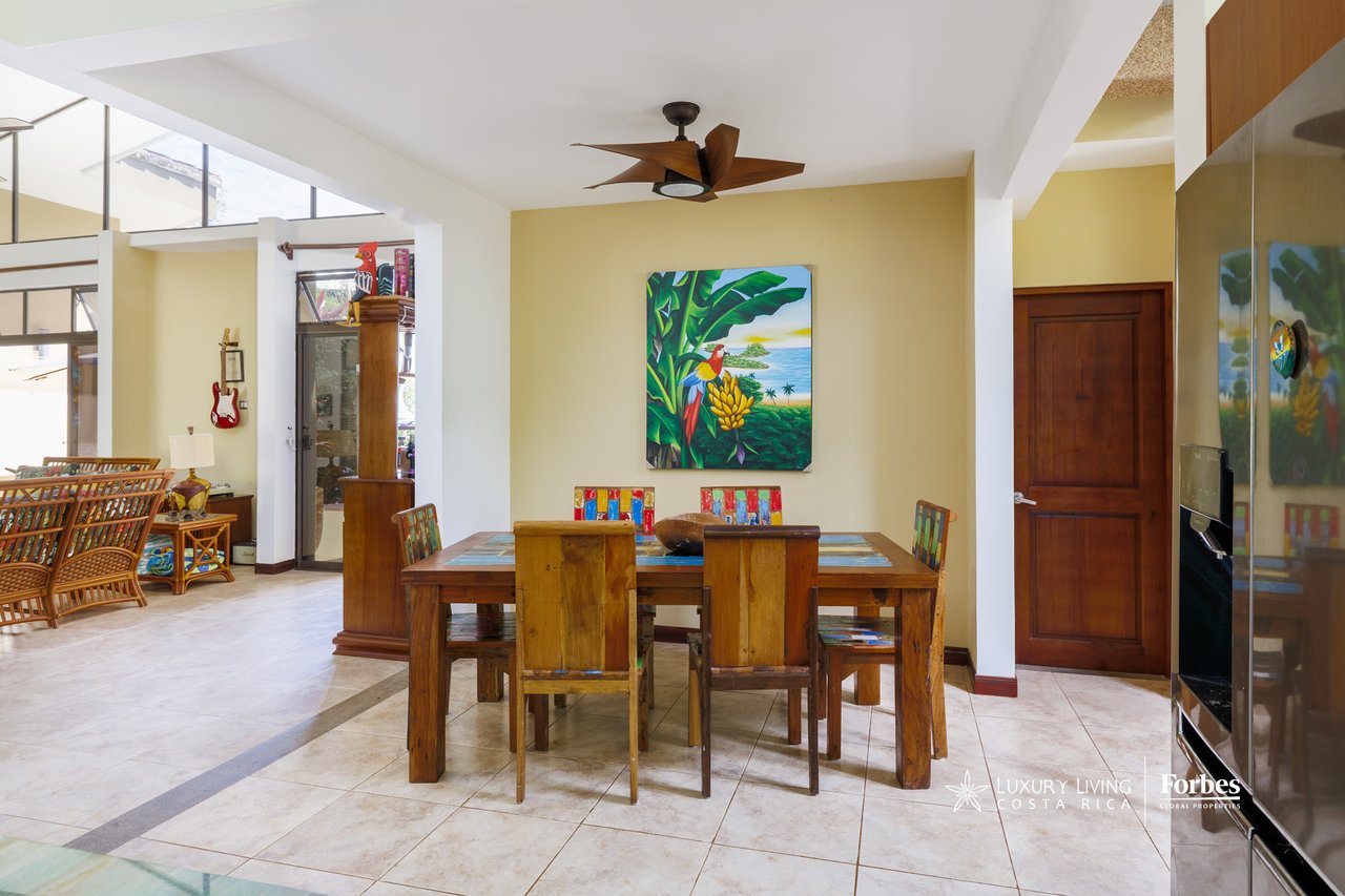 21473 - House with 4 bedrooms, pool, gardens and sea view, Esterillos Beach