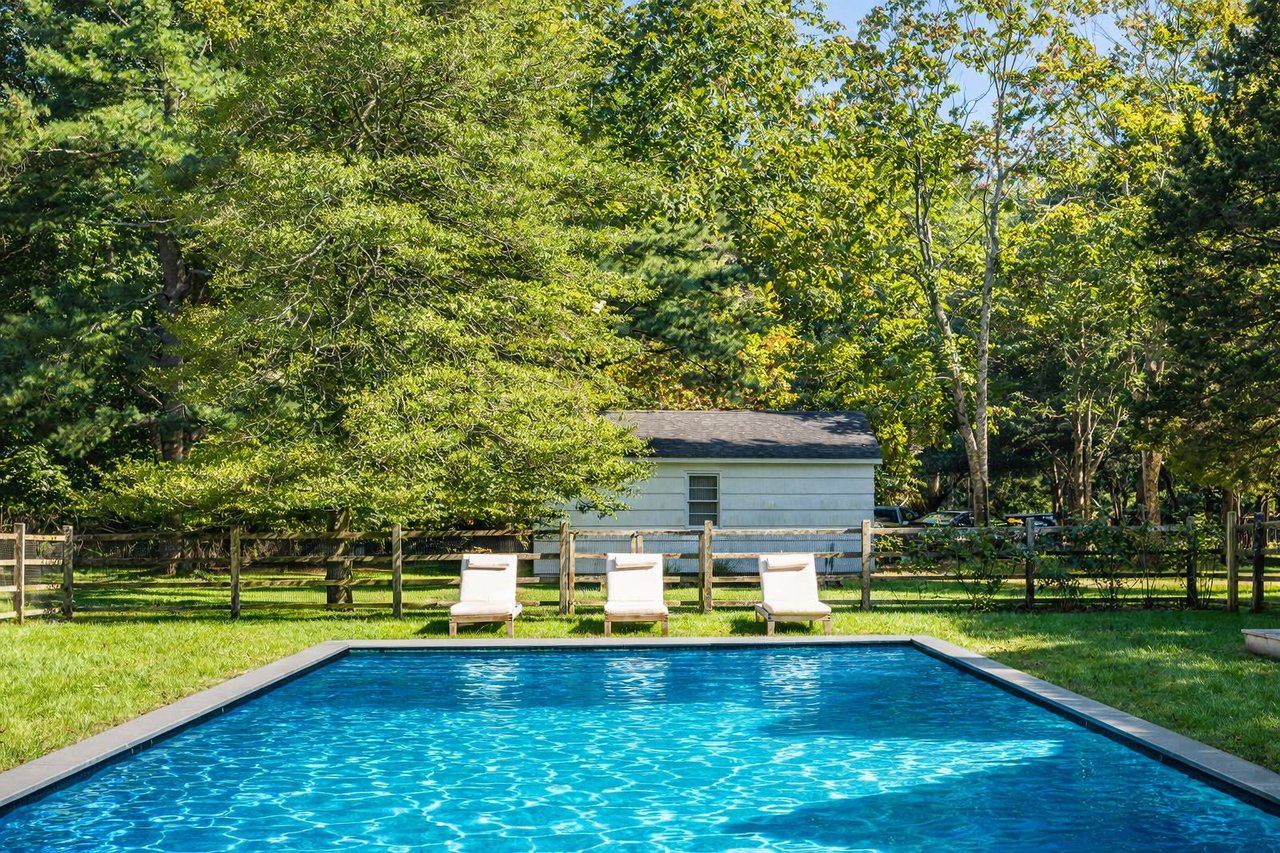 2 ACRES TUCKED AWAY ON A QUIET LANE