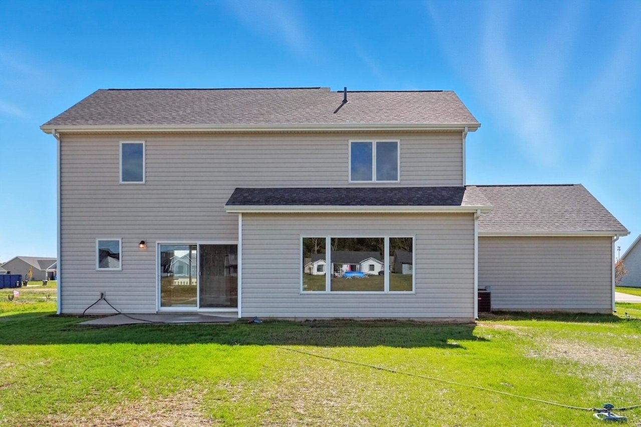 885 Zenos Blvd