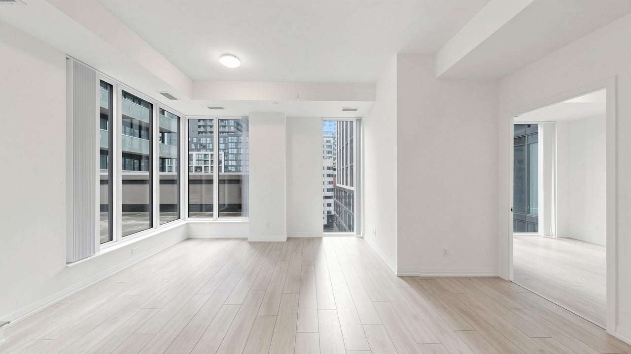 Luxury King West Residence