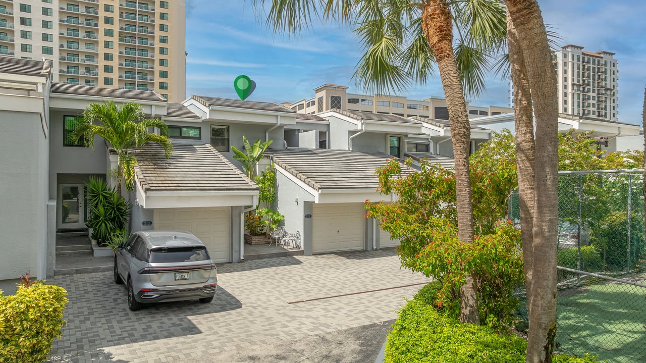 214 Poinciana Dr Sunny Isles